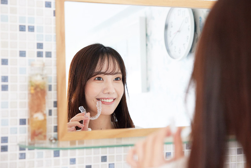 目立ちにくい矯正治療で美しくすこやかなお口へ